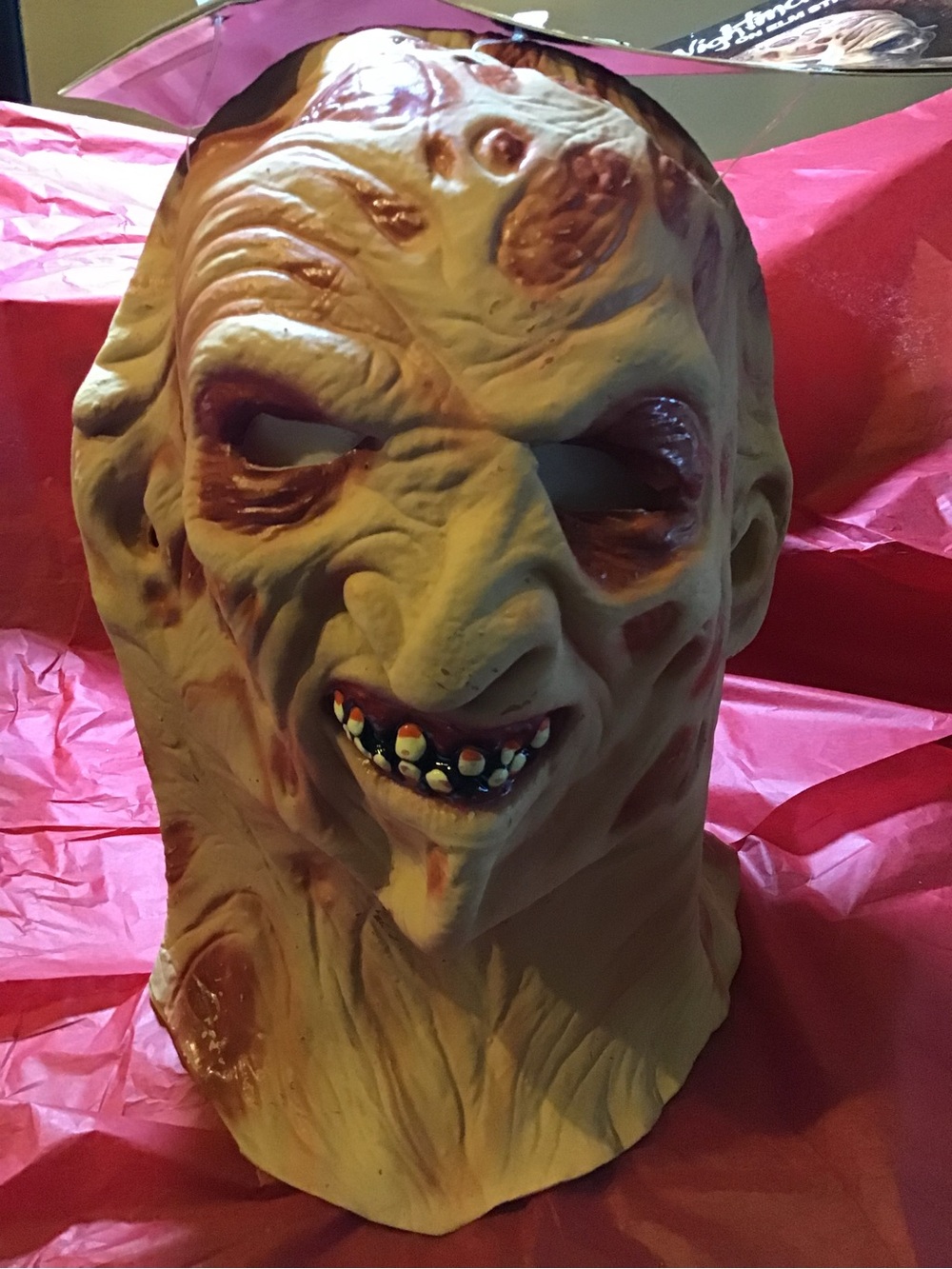 A nightmare on elm street adult deluxe Freddy Krueger latex mask -New